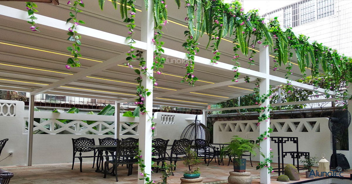 Motorized Retractable Awning - The Best Coffee Shop Roof
